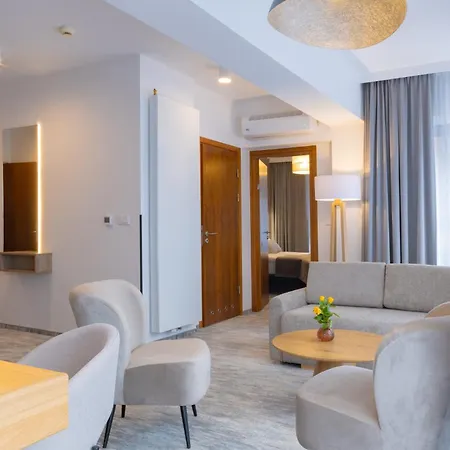 Hotel Conference & 4*