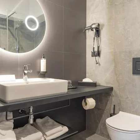 Conference & Hotel 4*