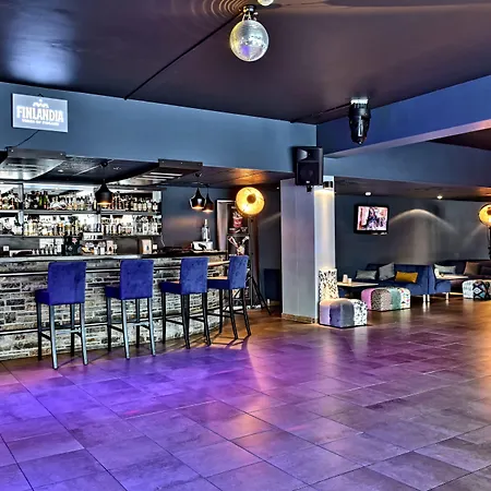 Conference & فندق 4*