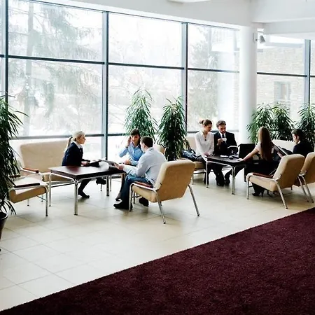 Hotel Conference & 4*