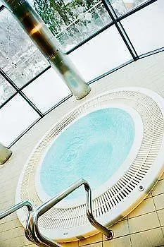 Hotel Conference & 4*