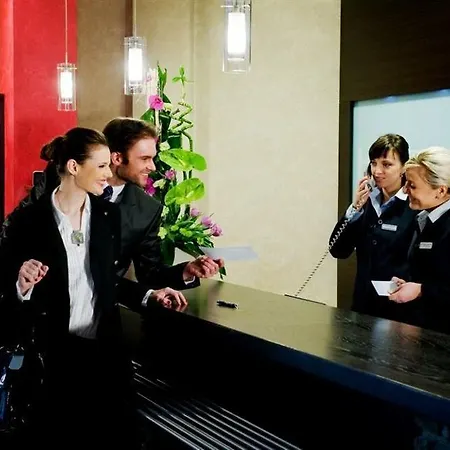 Hotel Conference & 4*