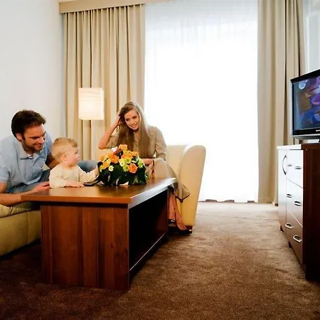 Hotel Conference & 4*