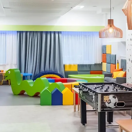 Hotel Conference & 4*