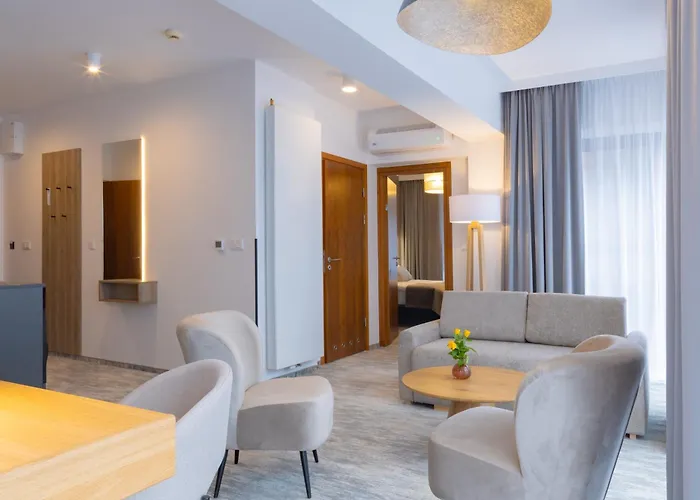 호텔 Conference & 4*