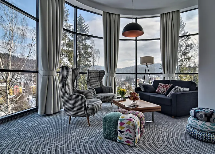 호텔 Conference & 크리니차 즈드로이