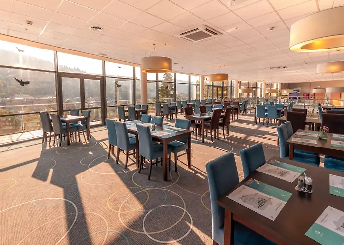 호텔 Conference & 4*