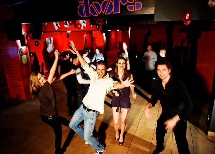 호텔 Conference & 크리니차 즈드로이