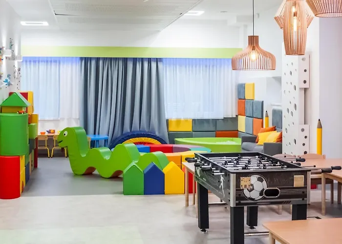 호텔 Conference & 4*