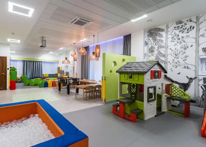 호텔 Conference & 크리니차 즈드로이